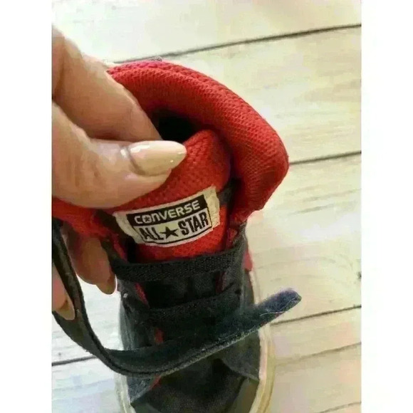 Converse -Chuck Taylors All Star Toddler Size 5 Black Red - Picture 6 of 6